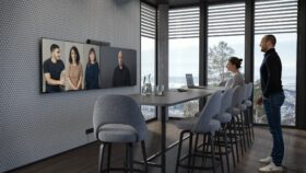 section-experience-desk--2x-3
